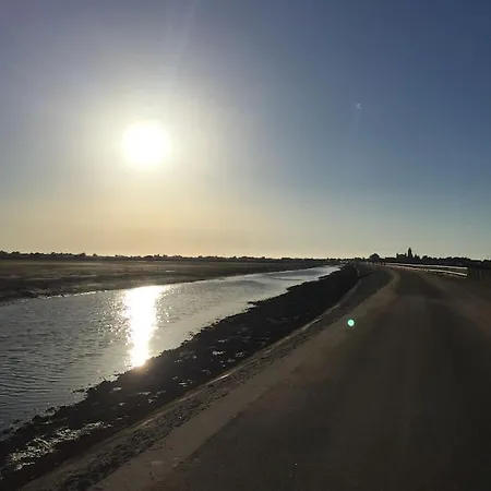 Maison Pecheur Dans Le Banzeau *