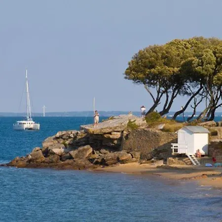 Maison Pecheur Dans Le Banzeau