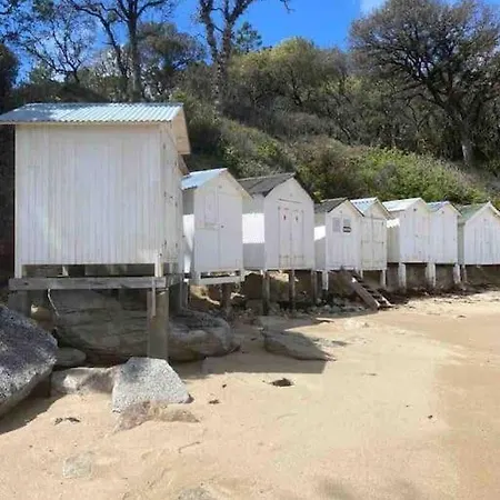 Holiday home Maison Pecheur Dans Le Banzeau *