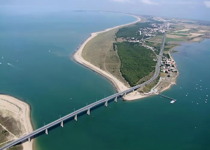 Maison Pecheur Dans Le Banzeau